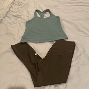 Lululemon set leggings 3/4 dark green and top